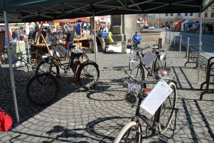 Wystawa starych rowerów podczas Jamarku w Jabłonkowie