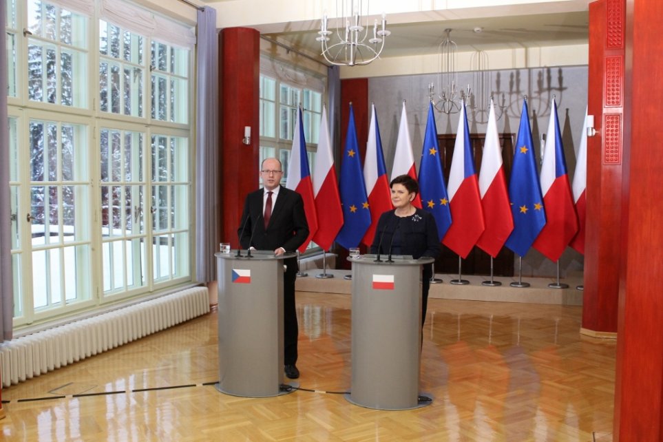 Premier Beata Szydło i premier Bohuslav Sobotka w Salonie Pronaszki mieszczącym się w Rezydencji Prezydenta RP - Zamek w Wiśle