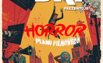 Plan filmowy, w tle wieżowce miasta. Dolary spadają z nieba. Napis "Horror planu filmowego"