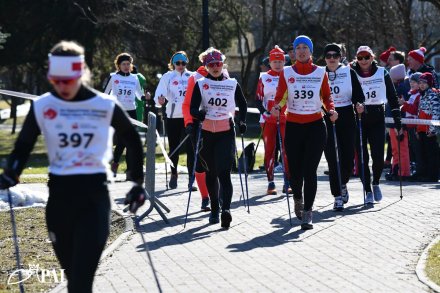 Zawody nordic walking w centrum Wisły