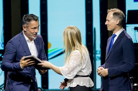Wiślańscy laureaci Dyplomów Marszałka Województwa Śląskiego za Zasługi dla Rozwoju Turystyki 2026 podczas uroczystości w Bielsku-Białej.