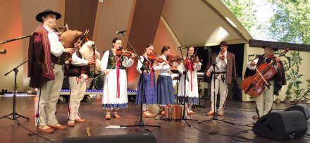 Tydzień Kultury Beskidzkiej w Wiśle - kapela Mała Ziemia Suska