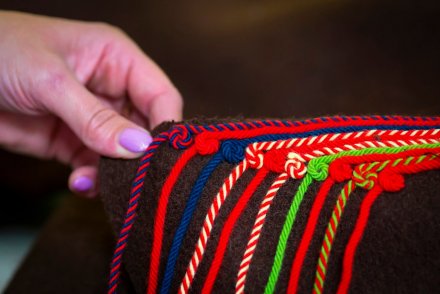 Warsztaty szycia guni w Wislańskim Centrum Kultury