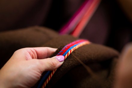 Warsztaty szycia guni w Wislańskim Centrum Kultury