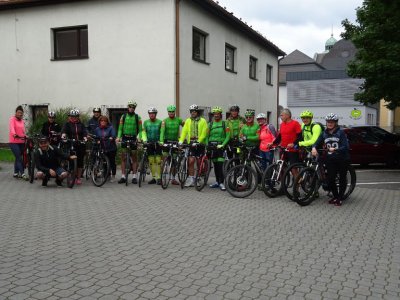 Wspólne zdjęcie kolarzy w Jabłonkowie