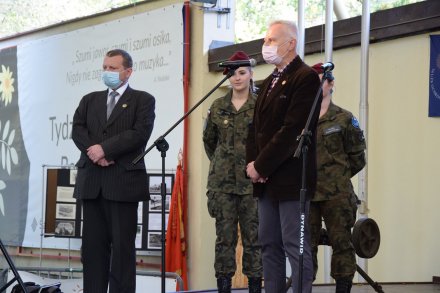 X Piknik Spadochroniarski - źródło: Skoczek Spadochronowy Służb Ochrony