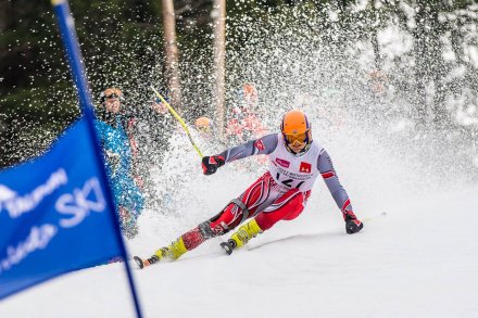 Marcin Czyż w akcji na trasie slalomu