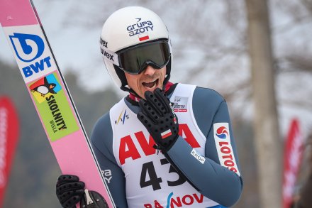 Piotr Żyła w konkursie w rumuńskim Rasnovie