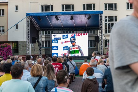 Transmisja skoków narciarskich