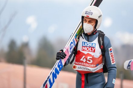 Piotr Żyła w trakcie zawodów