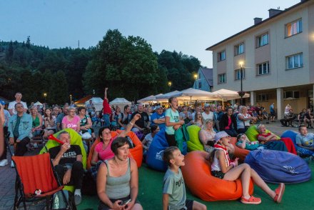 Transmisja skoków narciarskich