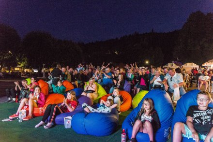 Transmisja skoków narciarskich