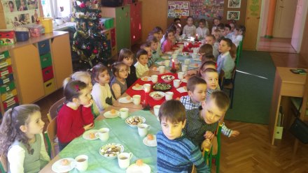 Dzieci podczas "Wigilijki"