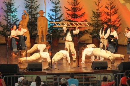 Fragment występu zespołu "Bystrzyca"