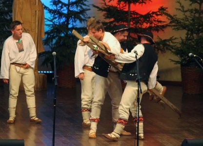 Fragment występu zespołu "Bystrzyca"