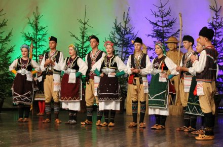 Fragment występu zespołu z Macedonii