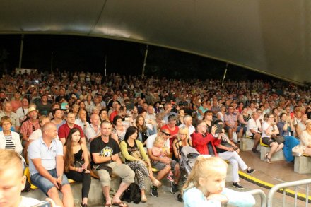 Publiczność w amfiteatrze