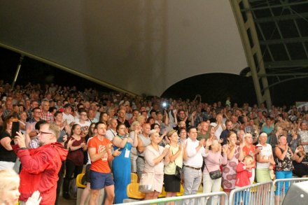 Owacja na stojąco dla Japończyków