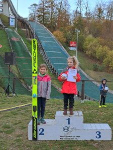 Zawodnicy WSS Wisła na podium
