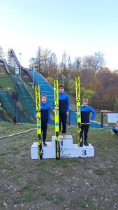 Zawodnicy WSS Wisła na podium