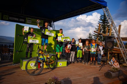 Zwycięzcy w kategorii chłopców 10-15 lat