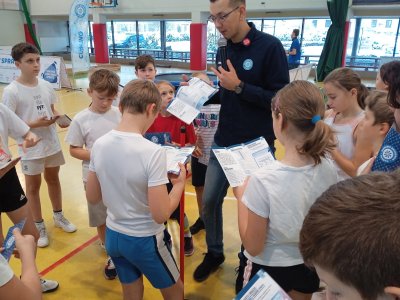 Uczestnicy Festiwalu Sportów Zimowych