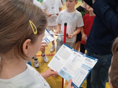 Uczestnicy Festiwalu Sportów Zimowych