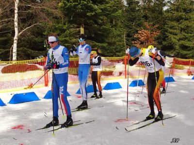 Zawodnicy WSS na trasie zawodów