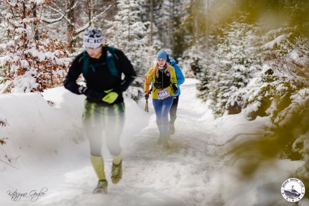 Zawodnicy na trasie Beskid Winter Trail