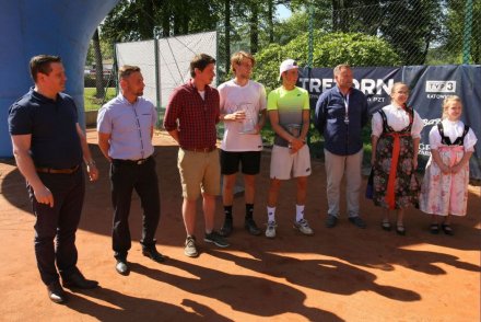 Dekoracja zwycięzców