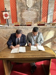 Podpisanie umowy o współpracy między Wisłą a Rużomberkiem