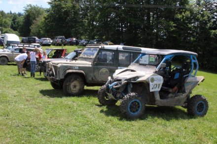 Preznetacja pojazdów na terenie zawodów