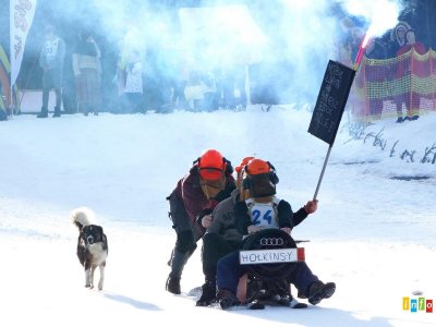Zjazdy na byle czym, fot. InfoBeskidy.eu
