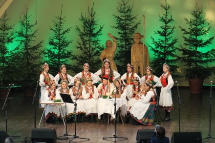 Fragment występu Zespołu "Mietniowiacy"