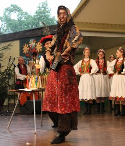 Fragment występu Zespołu "Mietniowiacy"