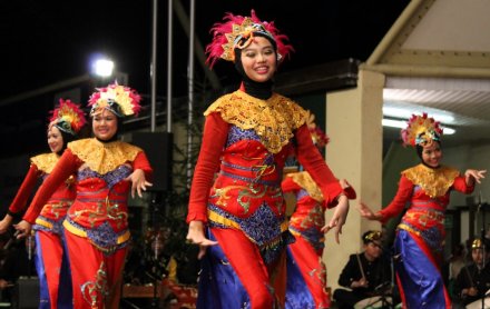 Fragment występu zespołu z Indonezji