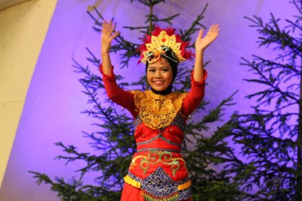 Fragment występu zespołu z Indonezji