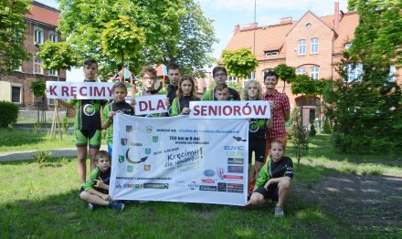 Uczestnicy wyprawy rowerowej