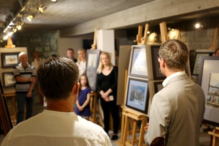 Wernisaż wystawy prac Jakuba Gniadzika