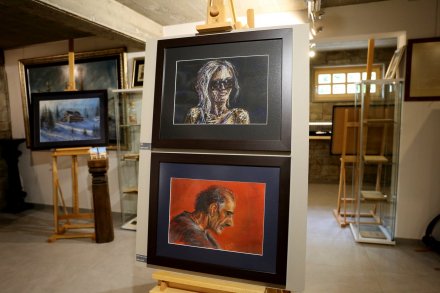 Wernisaż wystawy prac Jakuba Gniadzika