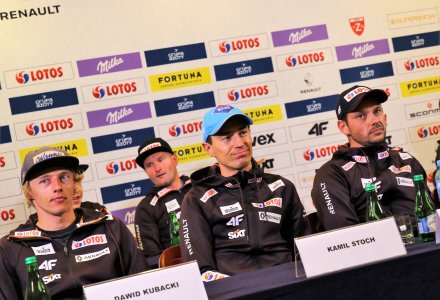 Skoczkowie na konferencji