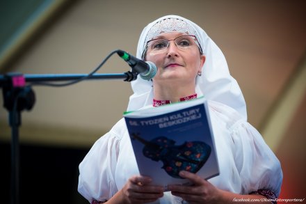 Prowadząca Elżbieta Legierska-Niewiadomska