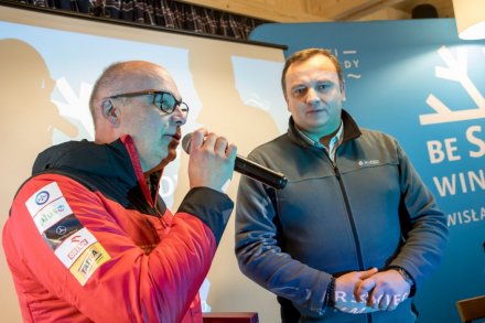 Konferencja prasowa - podziękowanie dla odchodzącego naczelnika Grupy Beskidzkiej GOPR Jerzego Siodłaka - fot. Tomasz Żak/UMWŚ