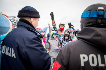 Działania profilaktyczne policji - fot. Tomasz Żak/UMWŚ
