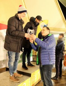 Ceremonia rozdania nagród i pucharów w amfiteatrze