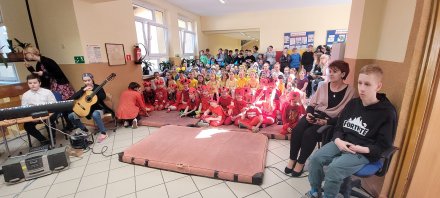 Apel powitania wiosny
