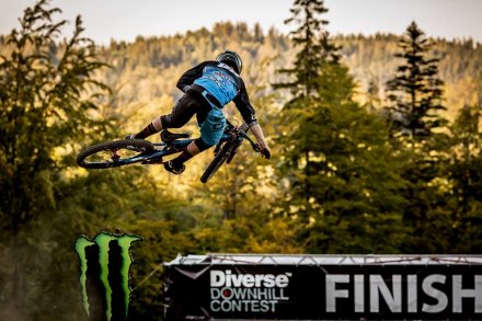 Fragment downhillu na Stożku