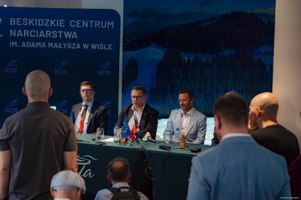 Konferencja prasowa przed otwarciem Beskidzkiego Centrum Narciarstwa