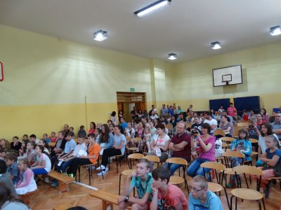 Widownia podczas występów dotyczących Dnia Rodziny fot. InfoBeskidy.eu/Paweł Brągiel