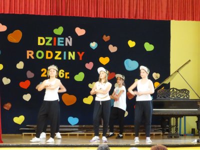 Pokaz tanecznny uczniów fot. InfoBeskidy.eu/Paweł Brągiel